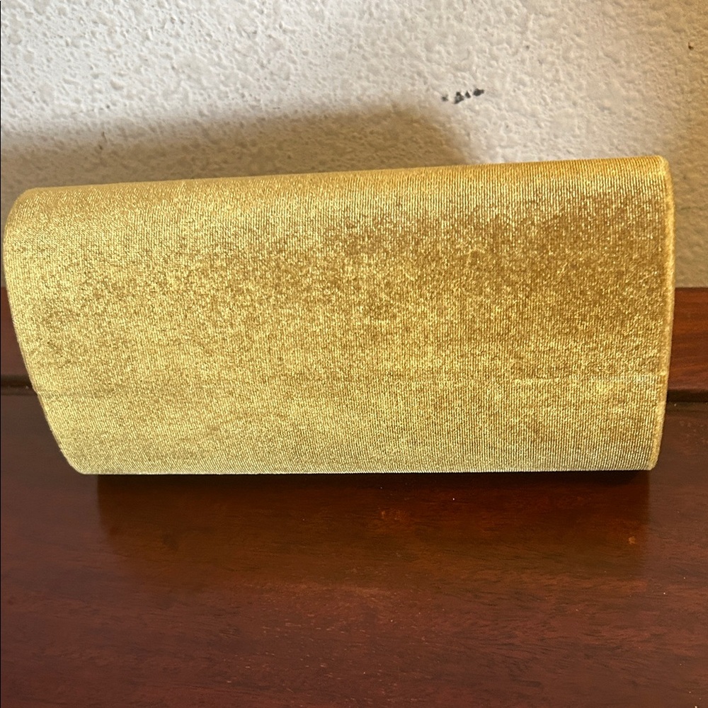 Dolce & Gabbana Gold Velvet Fold-Over Clutch Case - Picture 2 of 5